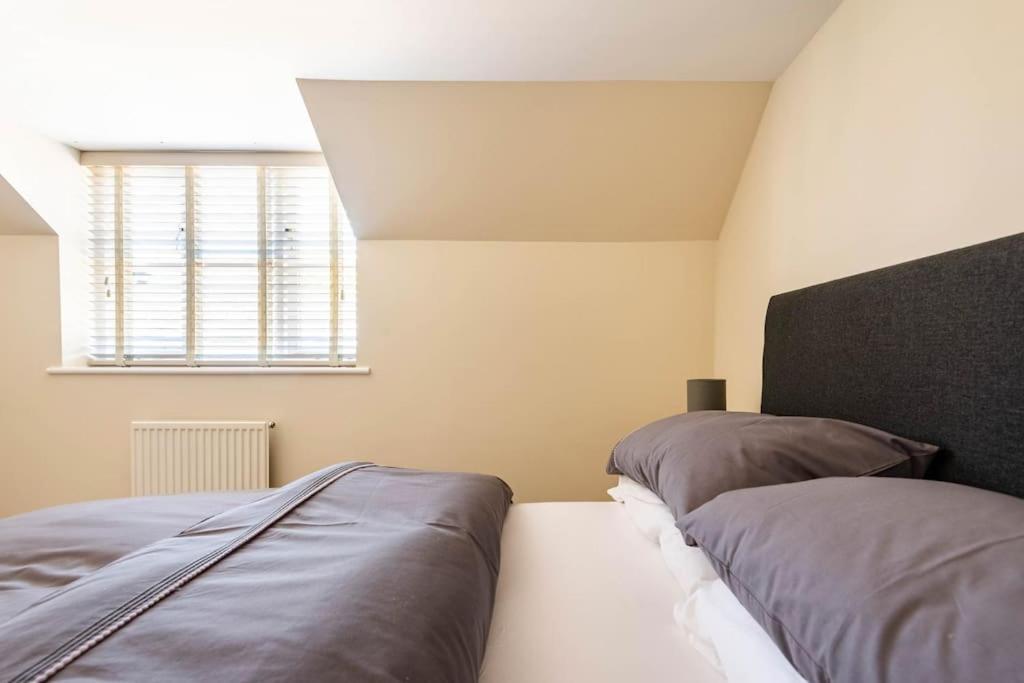 Central Village Cottage, The Corders Moreton-in-Marsh 外观 照片