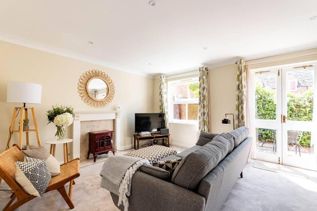 Central Village Cottage, The Corders Moreton-in-Marsh 外观 照片